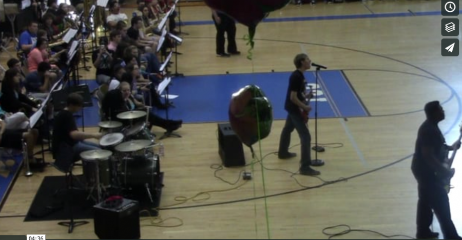 Spring Pep Rally 2016: Performance by Insanity Theory