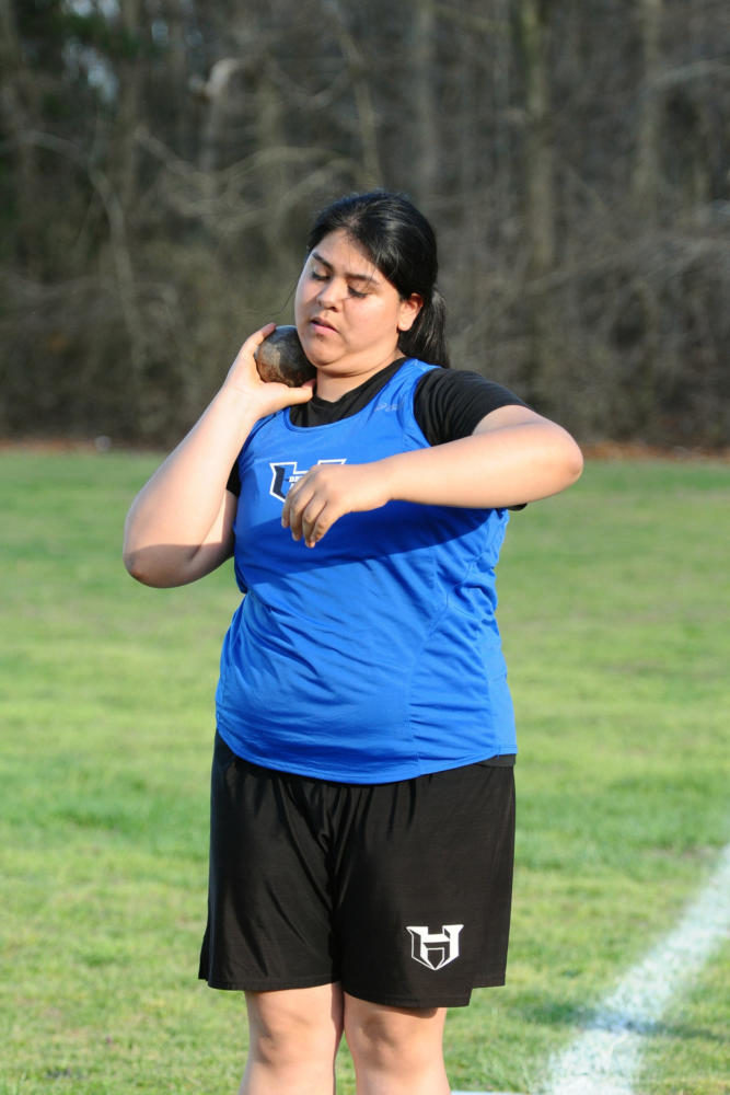 Rosas+breaks+shotput+record