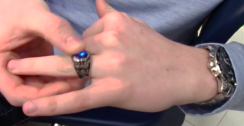 Sophomores show school pride, individuality with class rings