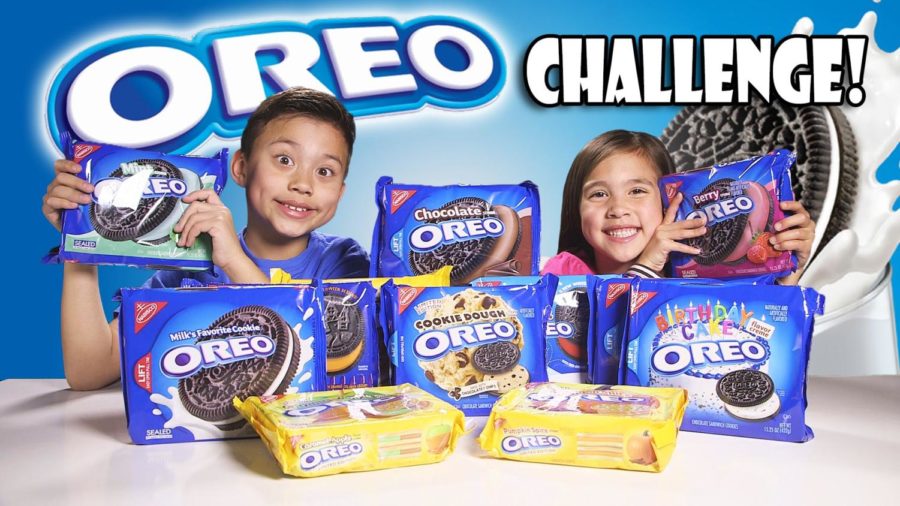 HHS+takes+the+Oreo+Challenge