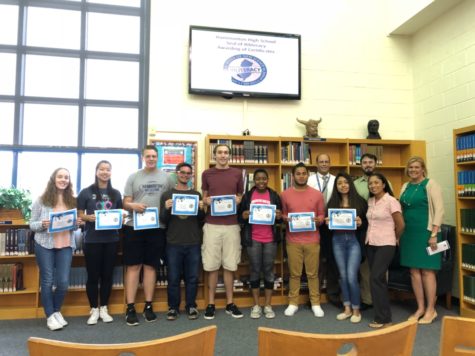 Nine students awarded Seal of Biliteracy