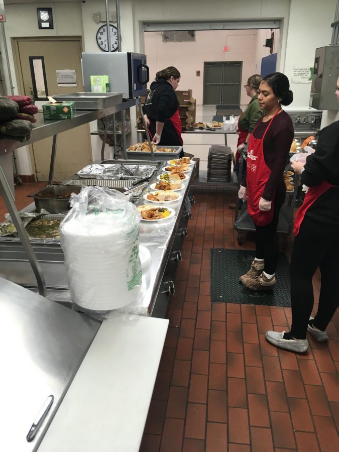 Future Nurses volunteers to feed homeless, organize gifts with Salvation Army