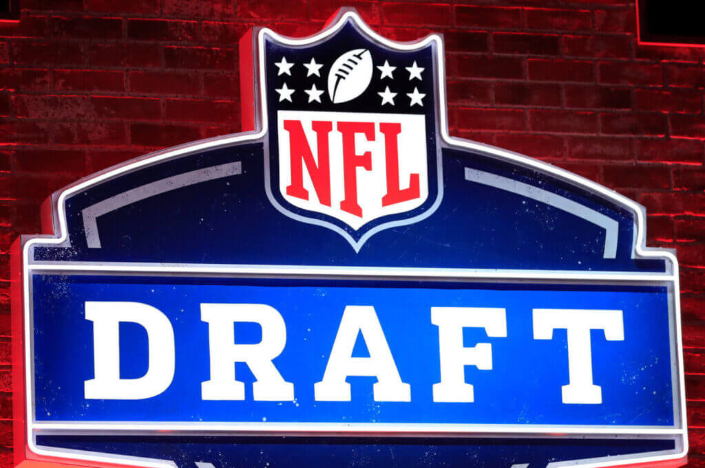 Locked On 2023 NFL Mock Draft: Picks 17 - 22